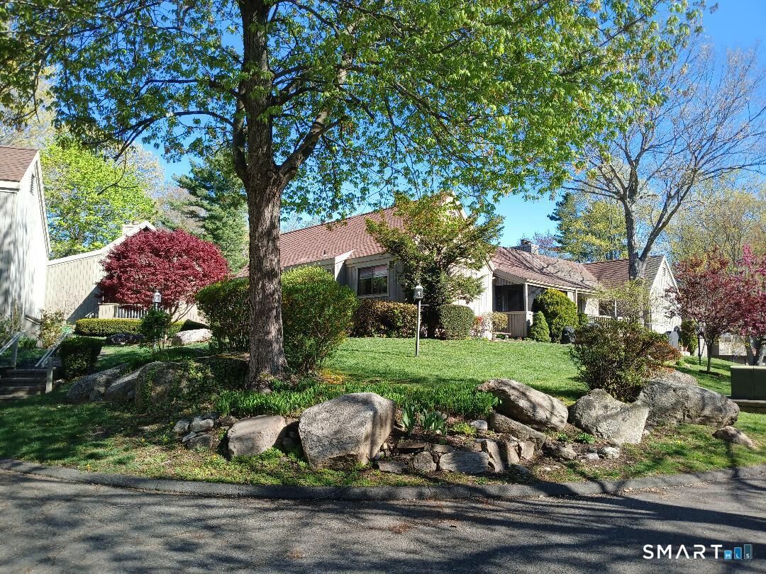 Property Photo:  209 Acorn Lane A  CT 06614 