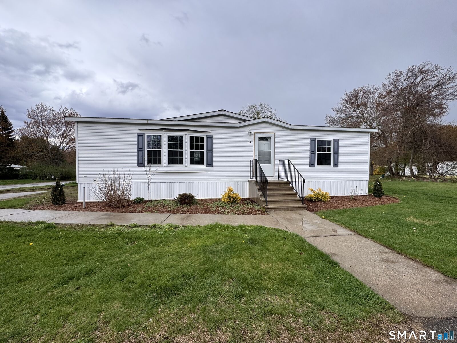 Property Photo:  14 Skylark Road  CT 06415 