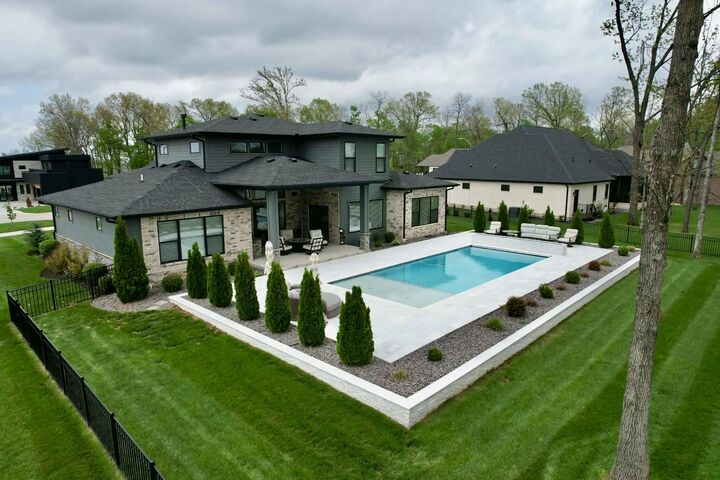 Property Photo:  872 E Celtic Court  MO 65714 