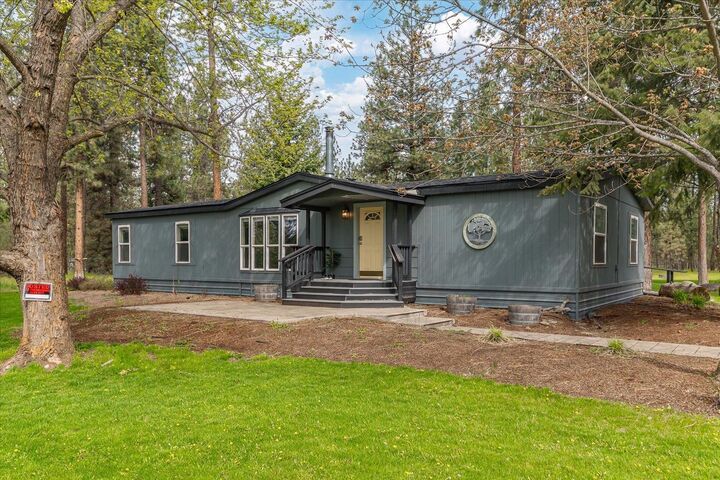 Property Photo: 6480 Stonelodge Rd WA 99026