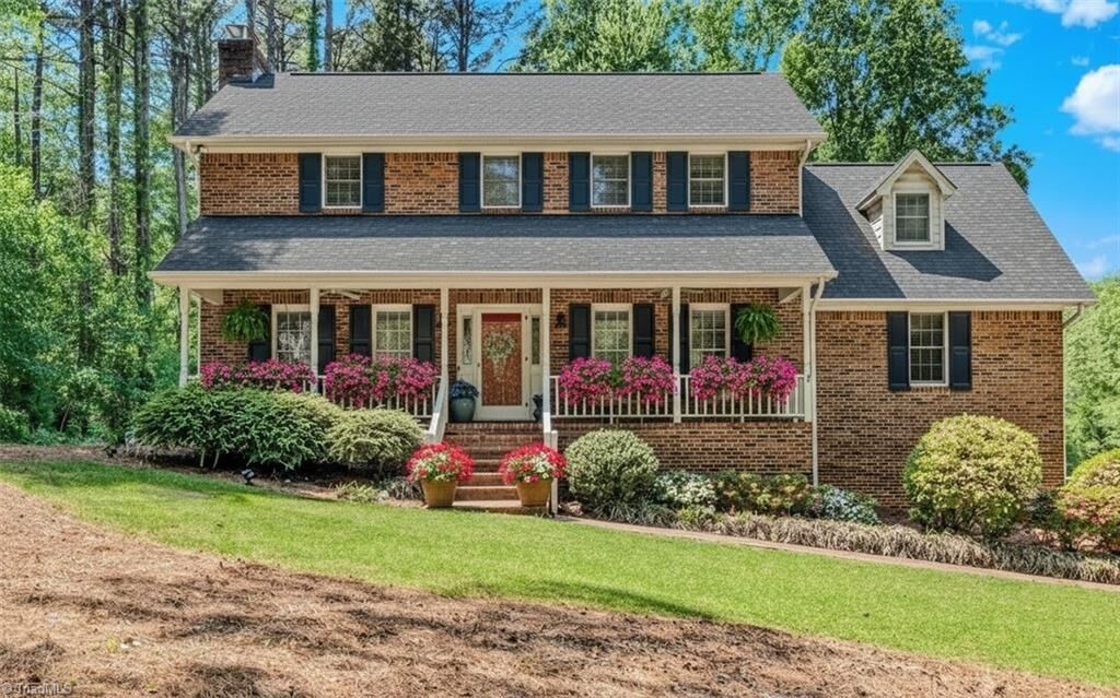 Property Photo: 500 Knob View Drive NC 27104