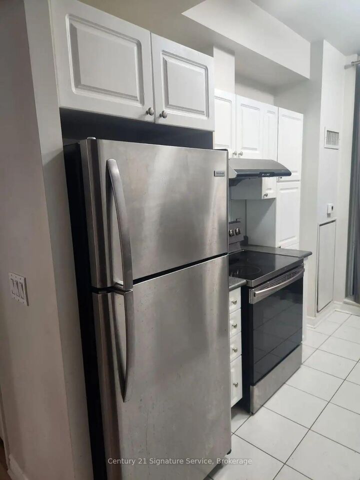 Photo de la propriété: 33 Elm Drive W 209 ON L5B 4M2