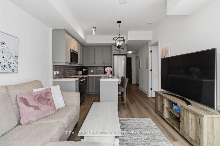 2333 Khalsa Gate 706 — photo 1