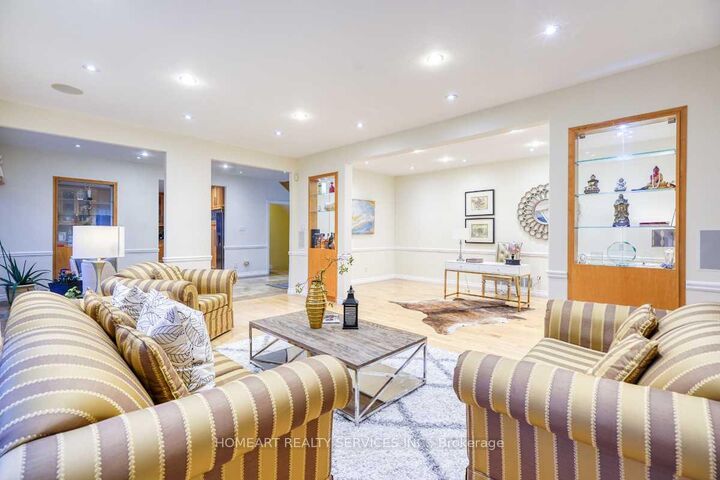 Property Photo: 69 Ava Crescent ON L4B 2X5