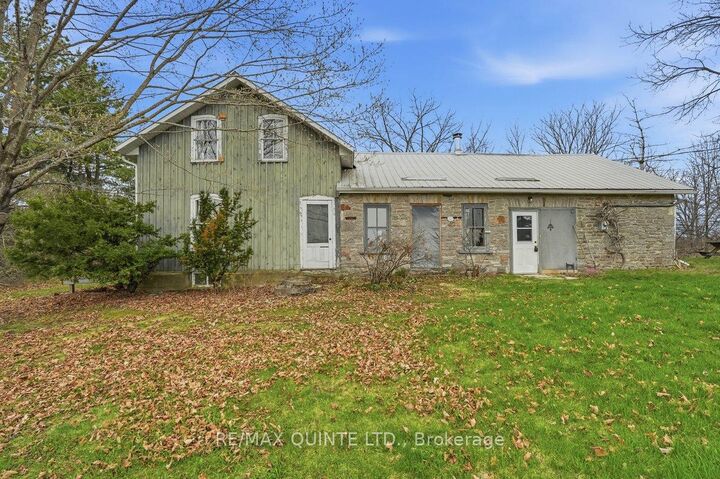 Property Photo: 1079 Clearview Road ON K0K 3E0