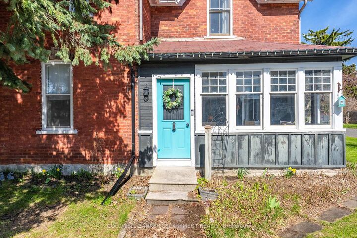 Property Photo: 219 Arthur Street ON L7J 1L8