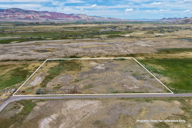 Property Photo: 200 N 1000 W UT 84730