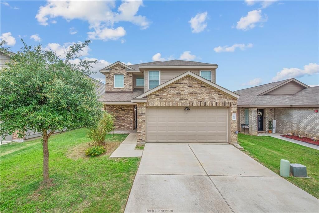 Property Photo: 2049 Oakwood Forest Drive TX 77803