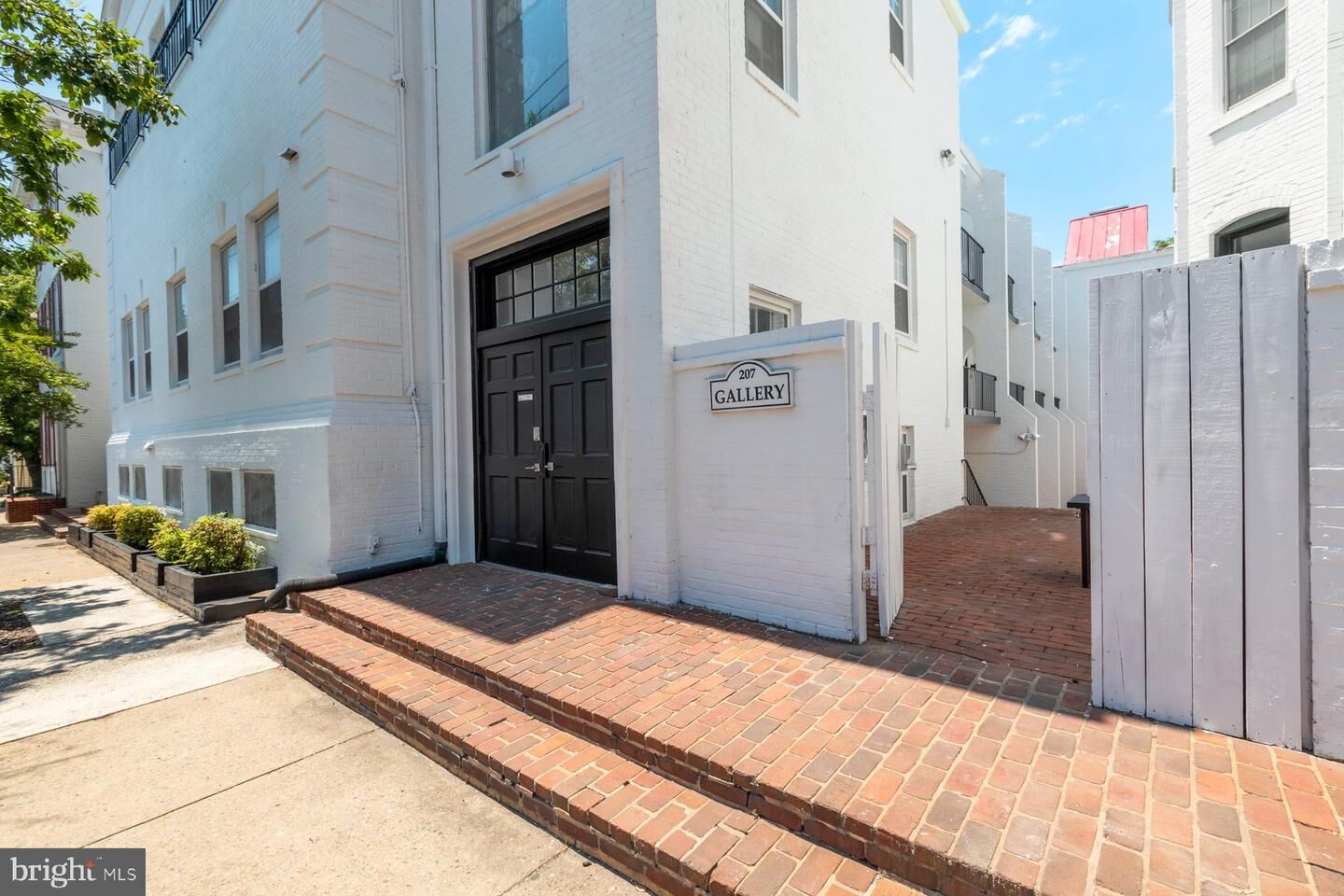 Property Photo: 207 S Patrick Street 301 VA 22314