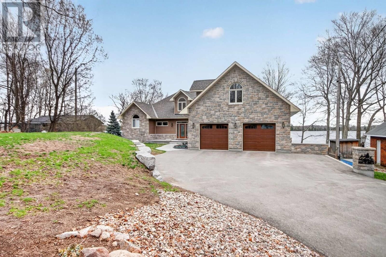 Property Photo:  102 Heron Lane  ON K7C 4L3 