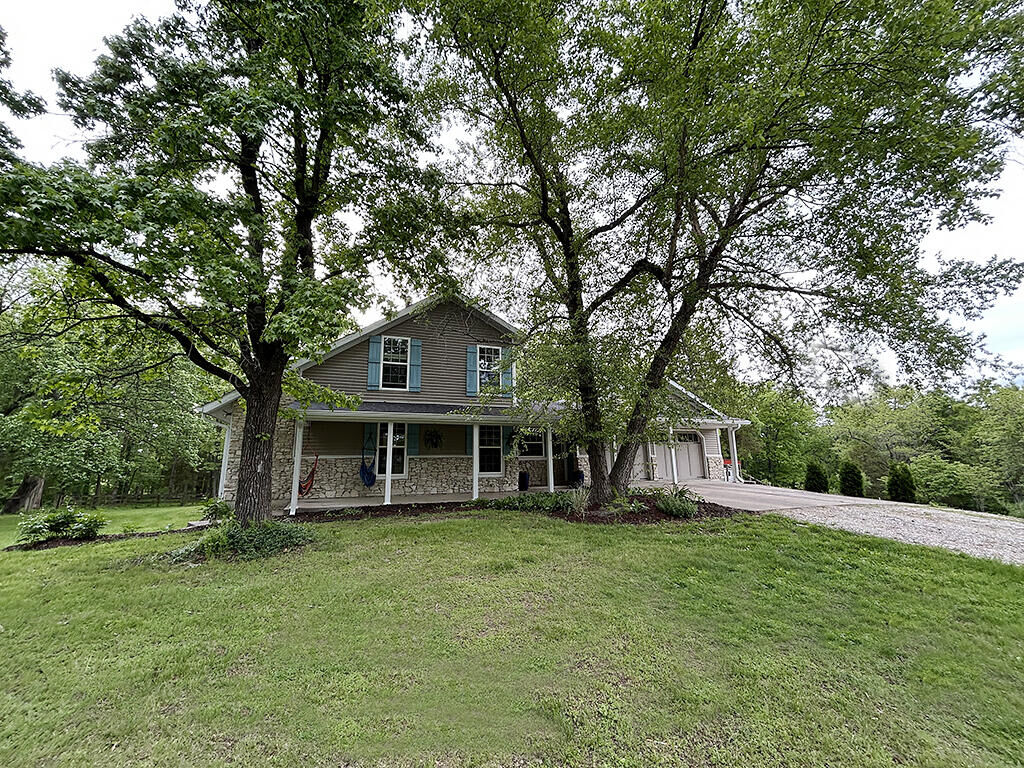 Property Photo:  4900 E Eagle Ridge Rd  MO 65201 