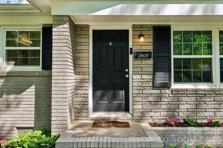 Property Photo:  2809 Albany Lane  NC 28205 