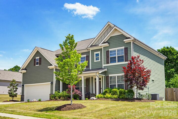 Property Photo:  840 Oak Manor Drive SE  NC 28025 