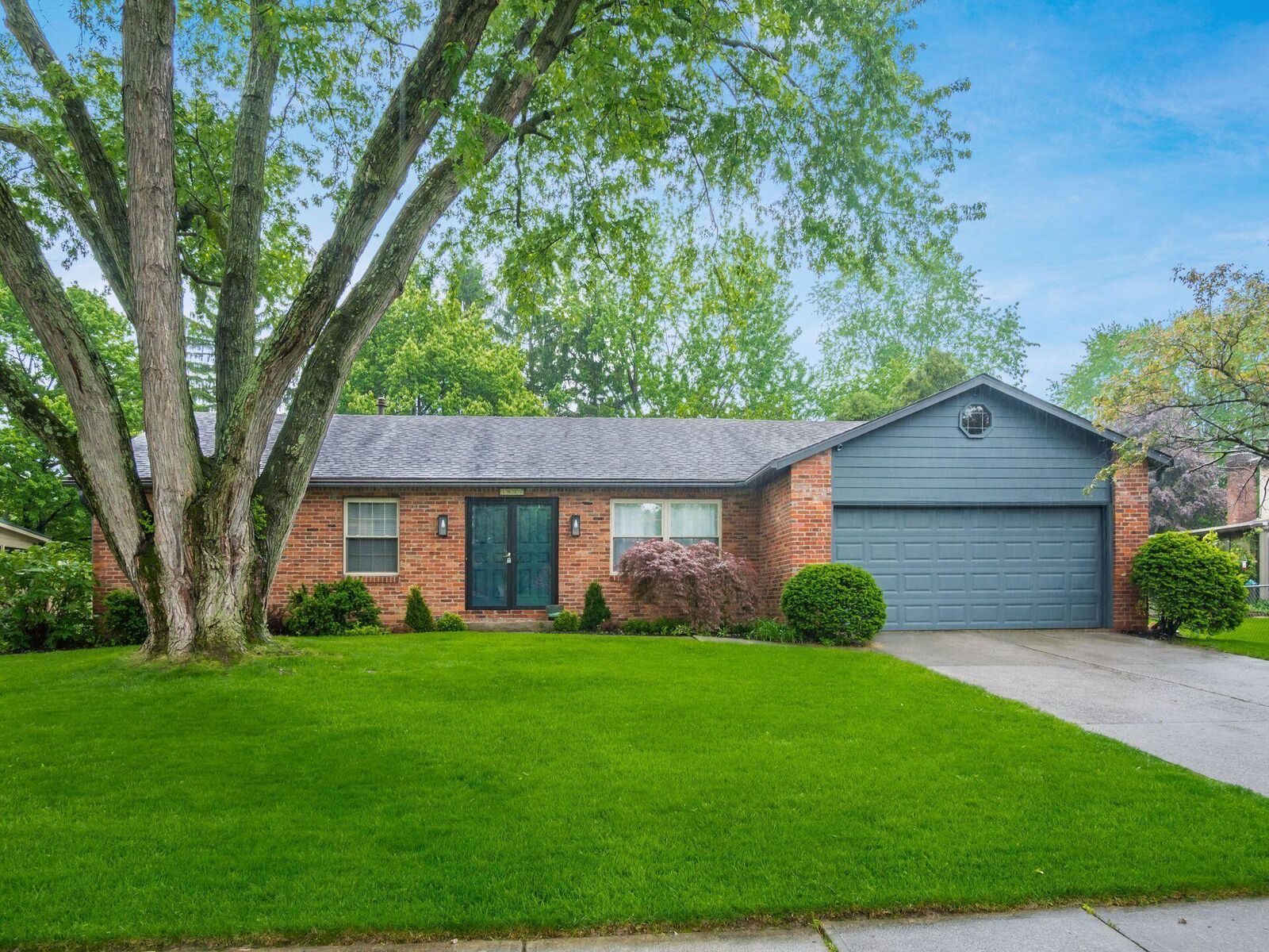 Property Photo:  1837 Scottsdale Avenue  OH 43235 