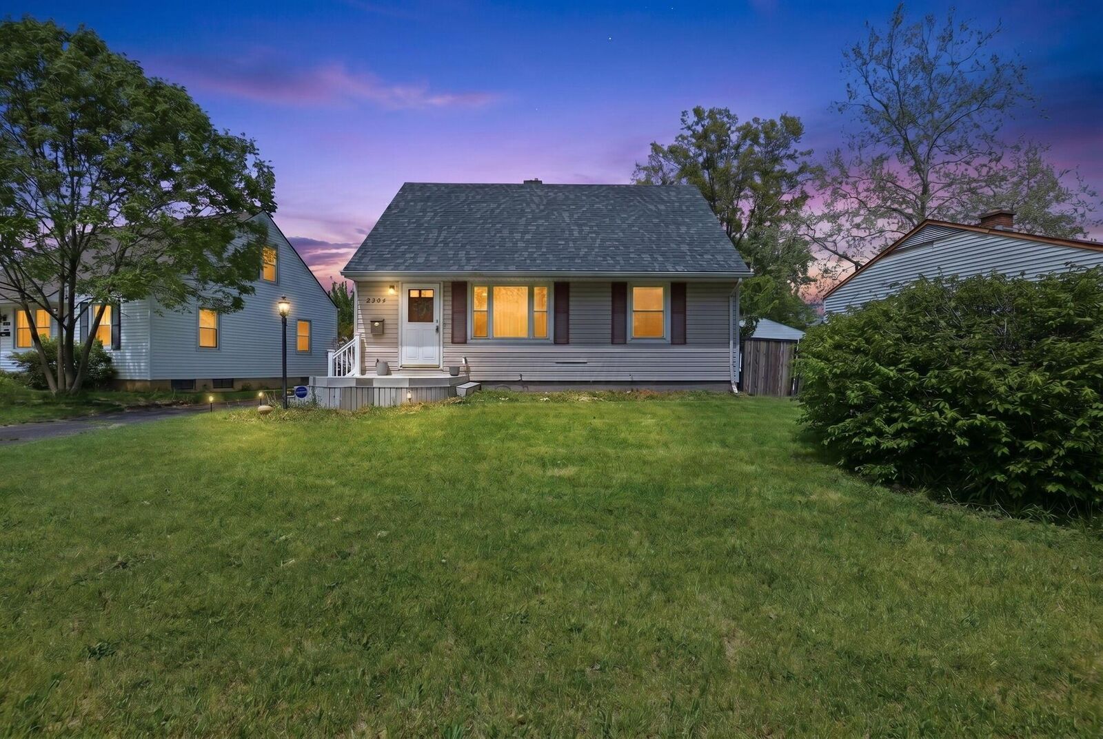 Property Photo:  2304 Ashley Drive  OH 43224 