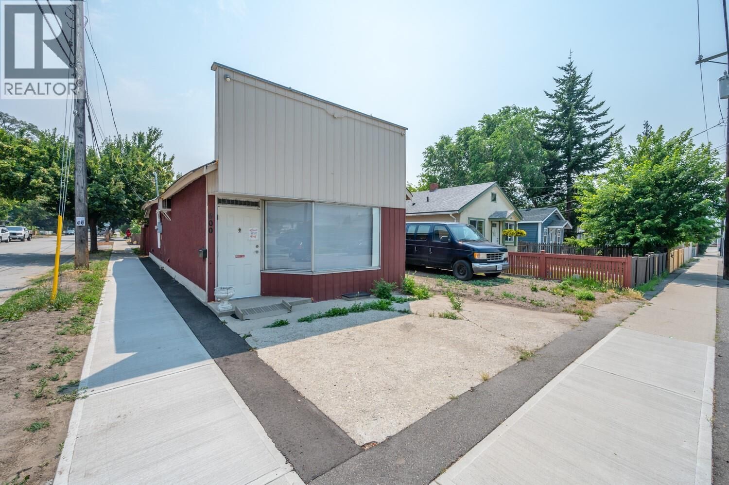 Property Photo: 600 Wade Avenue West BC V2A 1V7