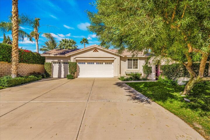 Property Photo:  78850 Via Ventana  CA 92253 