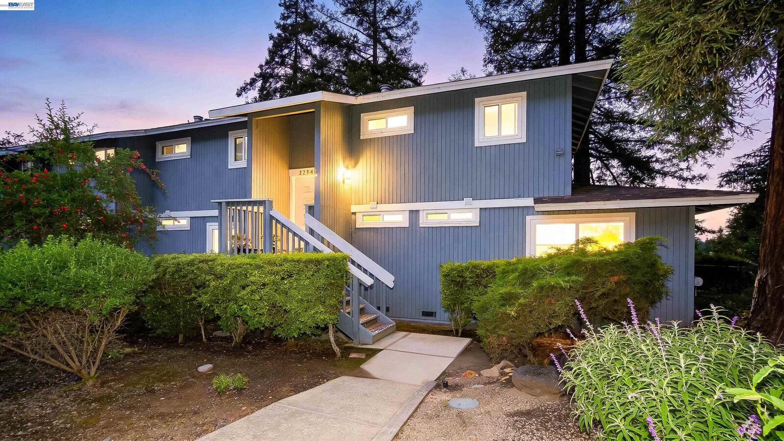Property Photo:  2294 D St  CA 94541 