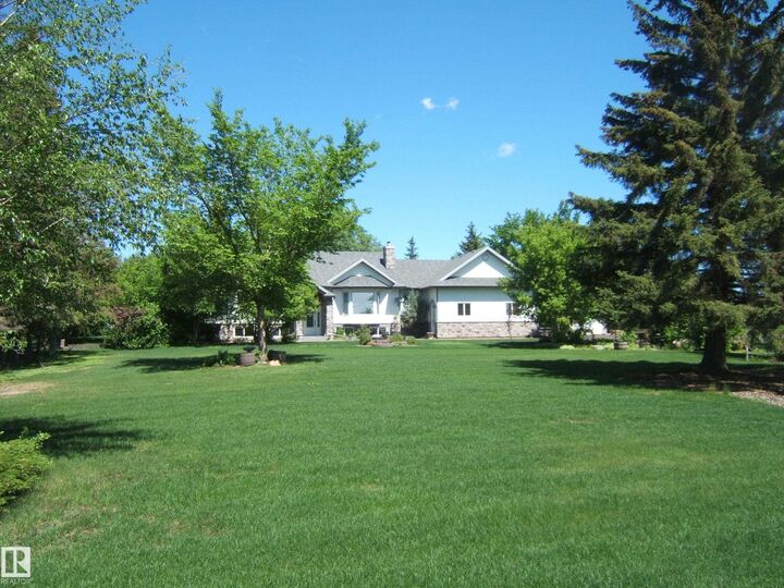 Property Photo: 123064 Hwy 45 AB T0B 4K0