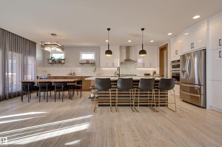 Property Photo: 550 Eagleson Wynd NW AB T6M 0Y4