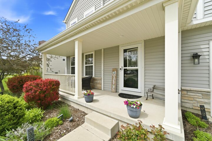 Property Photo:  302 E 130th Lane  IN 46307 