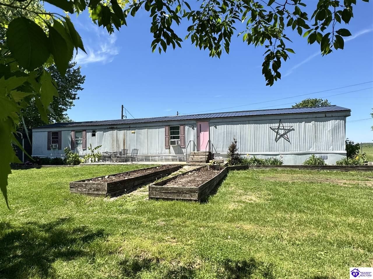 Property Photo:  7833 Highway 401  KY 40140 