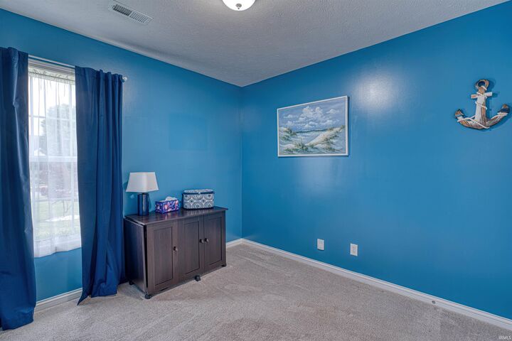 Property Photo:  817 Candlestick Court  IN 47725 