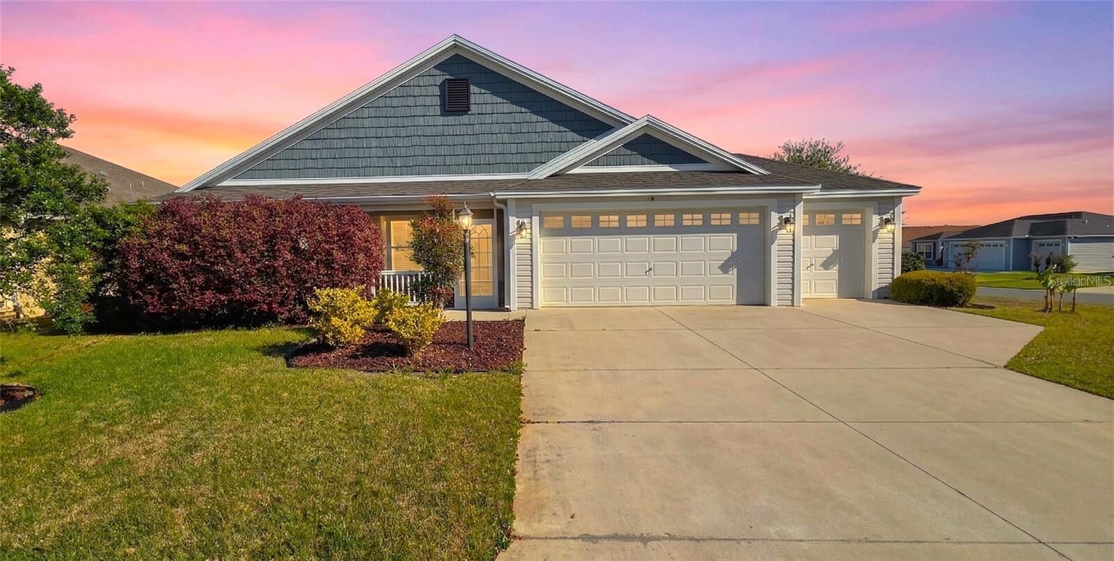 Property Photo:  3074 Brine Way  FL 32163 