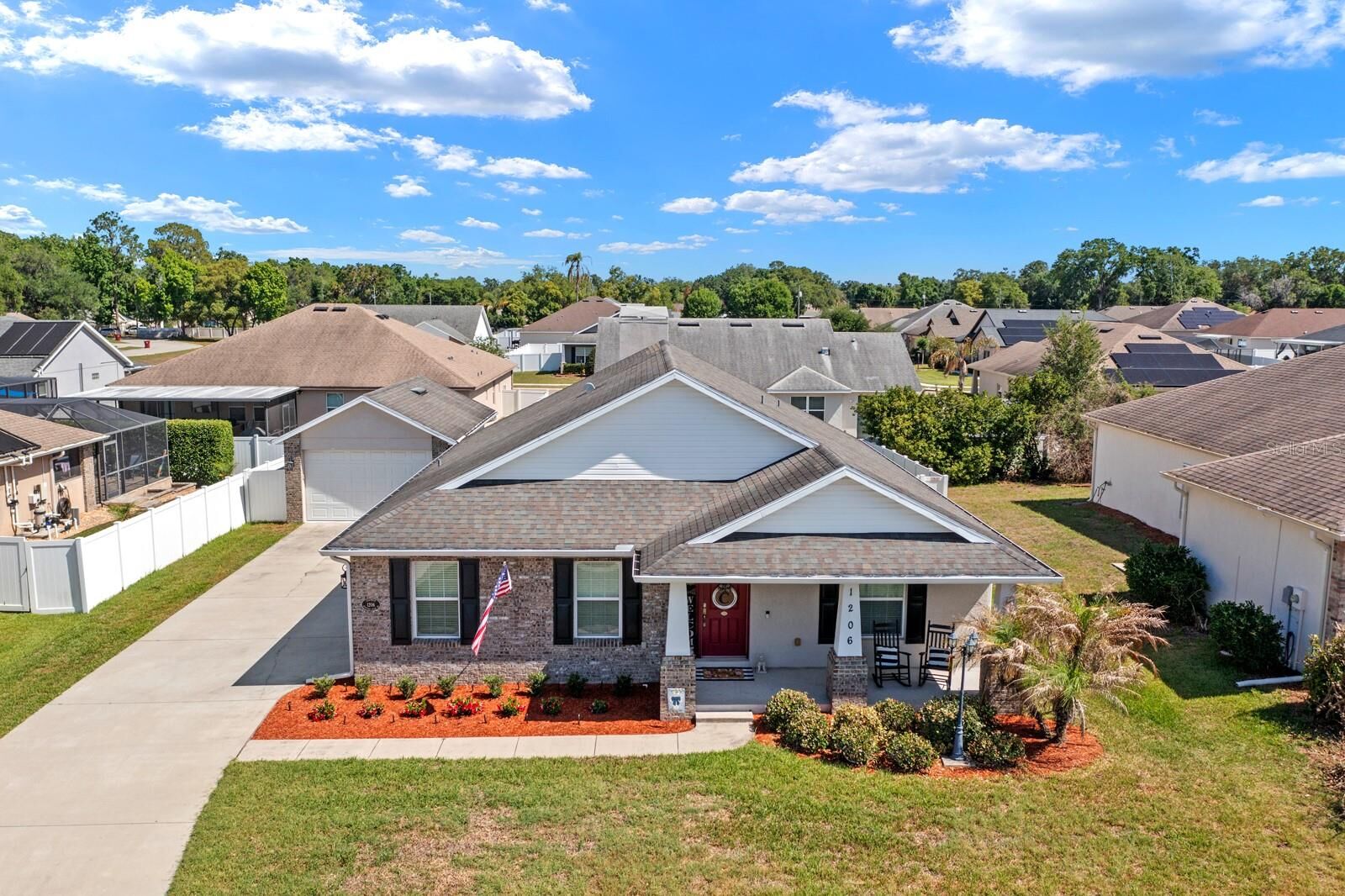 Property Photo:  1206 Spotted Lilac Lane  FL 33563 