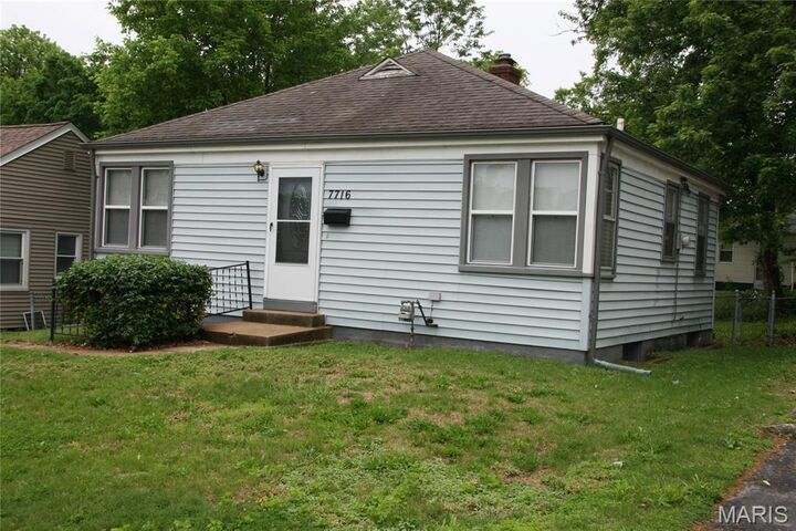 Property Photo:  7716 Brocton Court  MO 63121 
