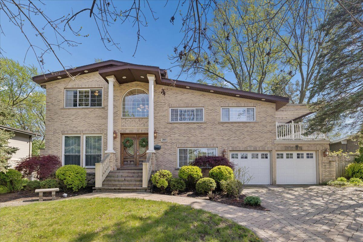 Property Photo:  2913 Virginia Lane  IL 60025 