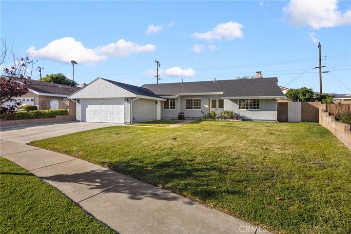 Property Photo:  11251 La Rosa Drive  CA 91006 