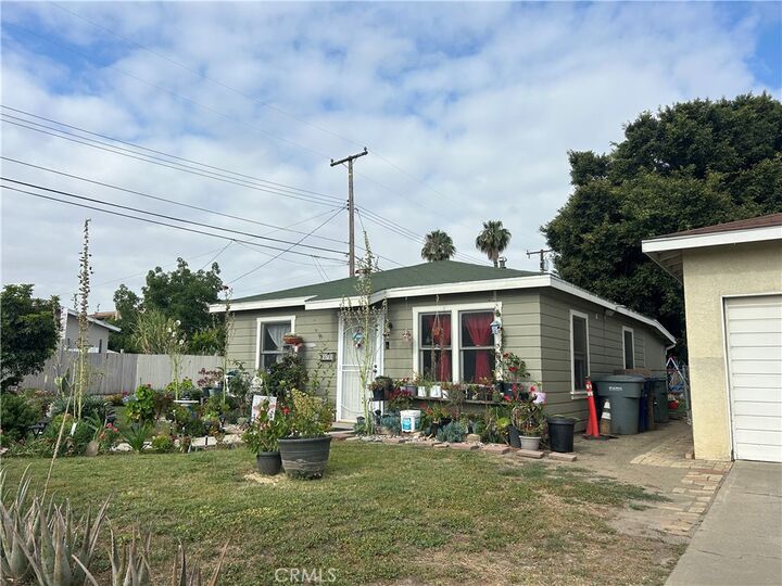 Property Photo: 6371 Los Robles CA 90621