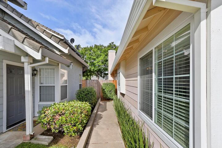 Property Photo:  8848 Gemwood Way  CA 95758 