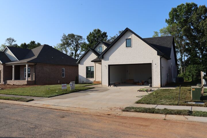 Property Photo:  730 Southern Pine Trl  TN 37043 