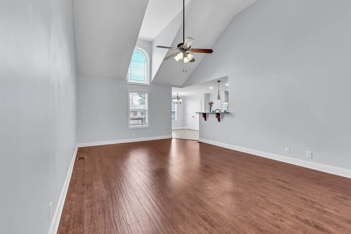 Property Photo:  208 Azalea Dr  KY 42262 