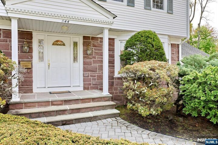 Property Photo:  544 Hague Court  NJ 07649 
