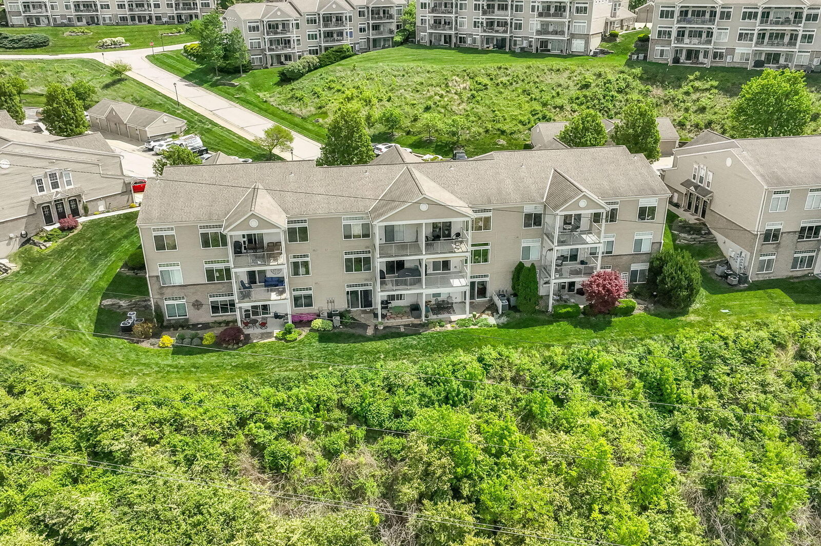 Property Photo:  323 Skyview Court  KY 41016 