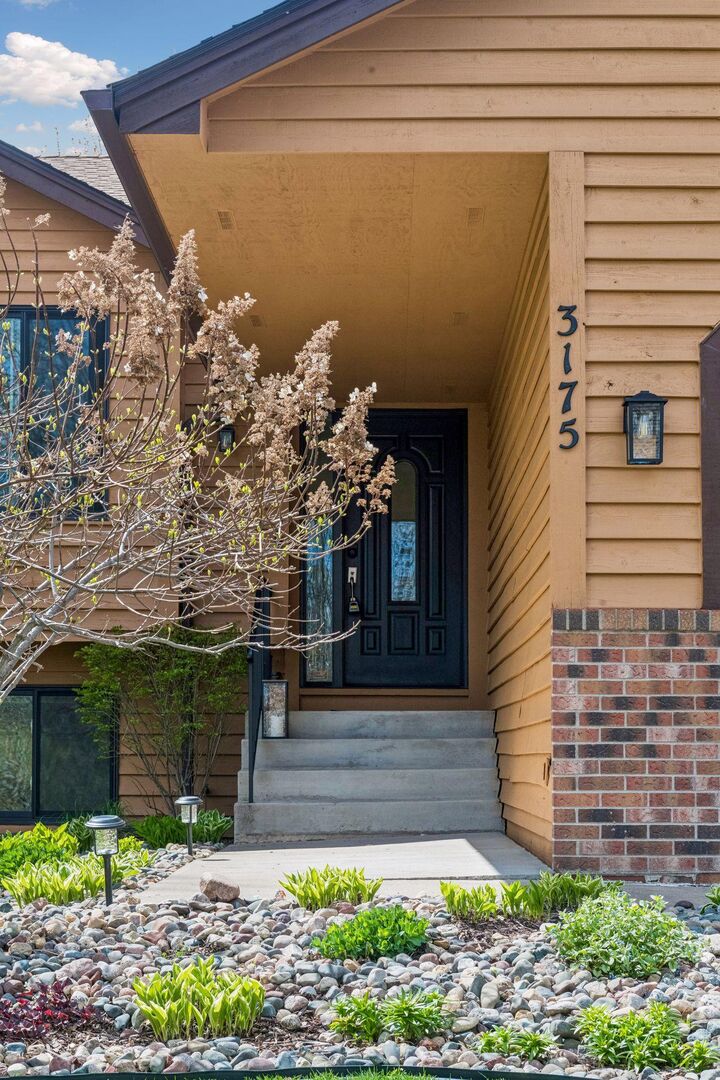 Property Photo:  3175 Aspen Avenue  MN 55359 