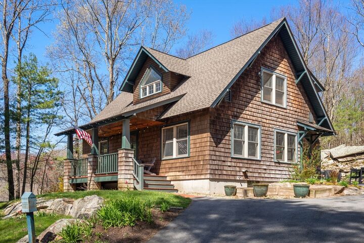 Property Photo:  340 Green St  MA 01505 