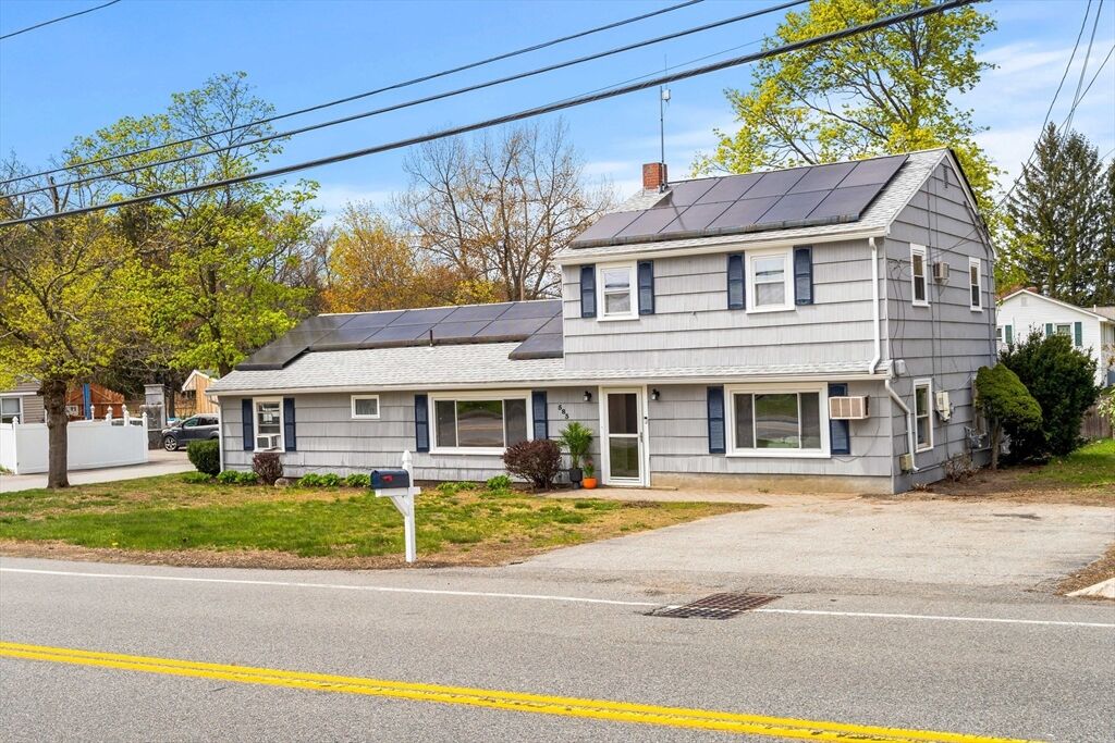 Property Photo:  583 Chandler St  MA 01876 