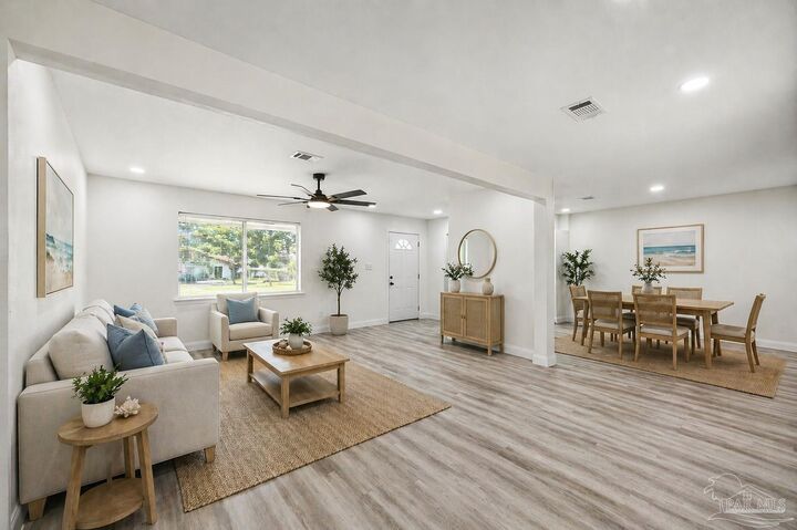 Property Photo: 325 N S St FL 32505