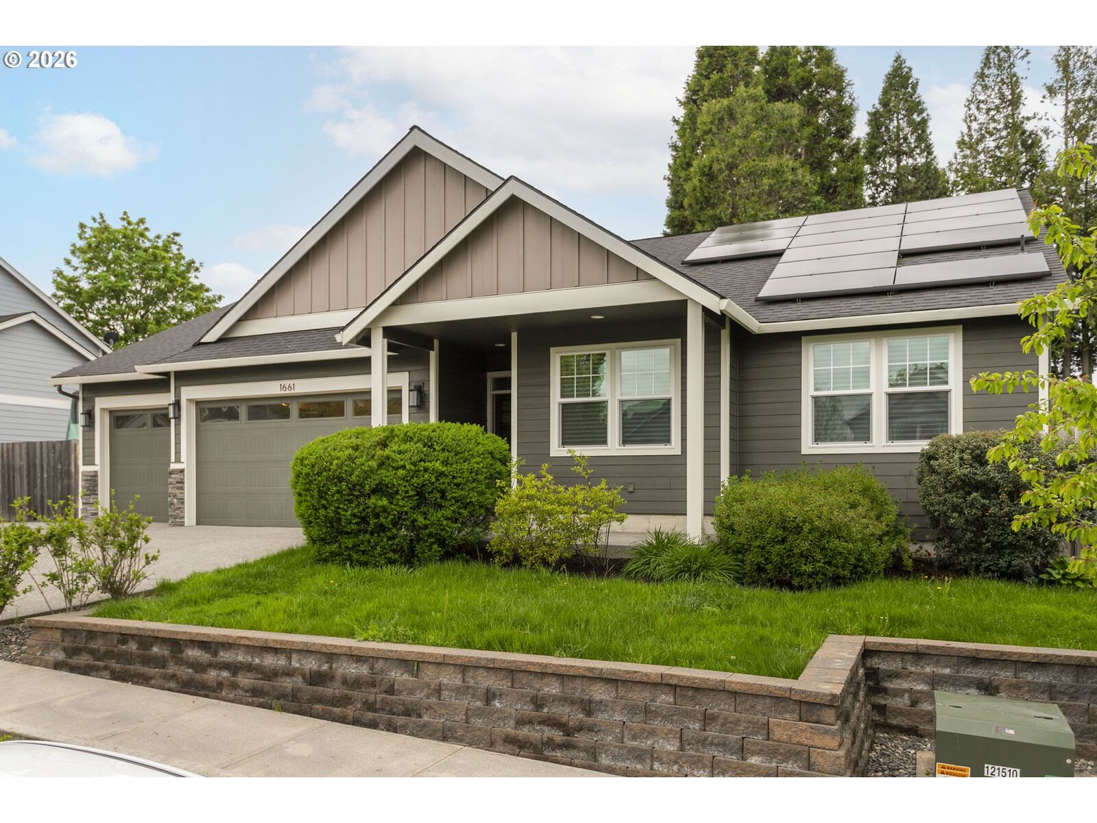 Property Photo:  1661 NE Barnes Ln  OR 97030 