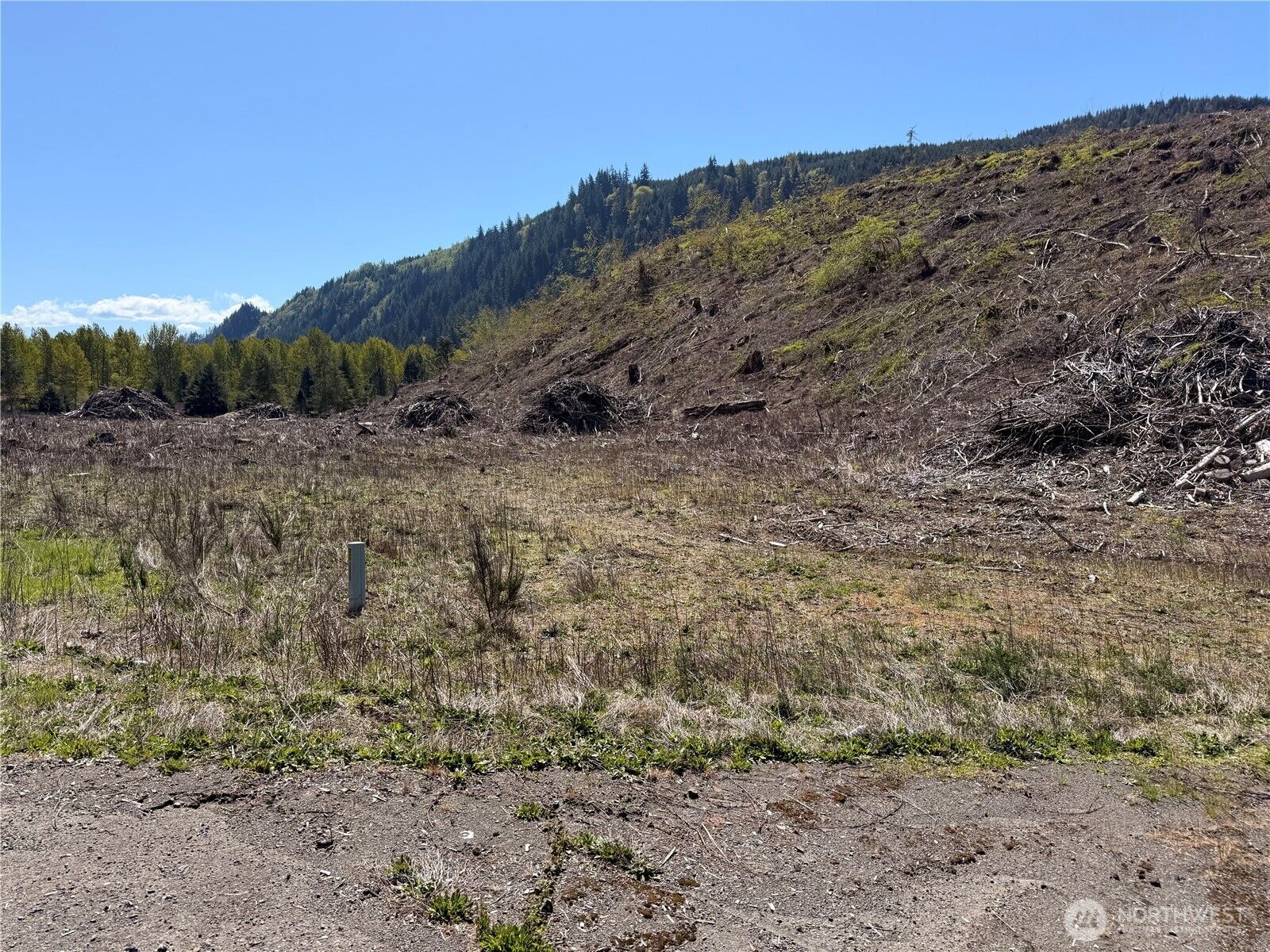 Property Photo: 3 US Highway 12 WA 98336