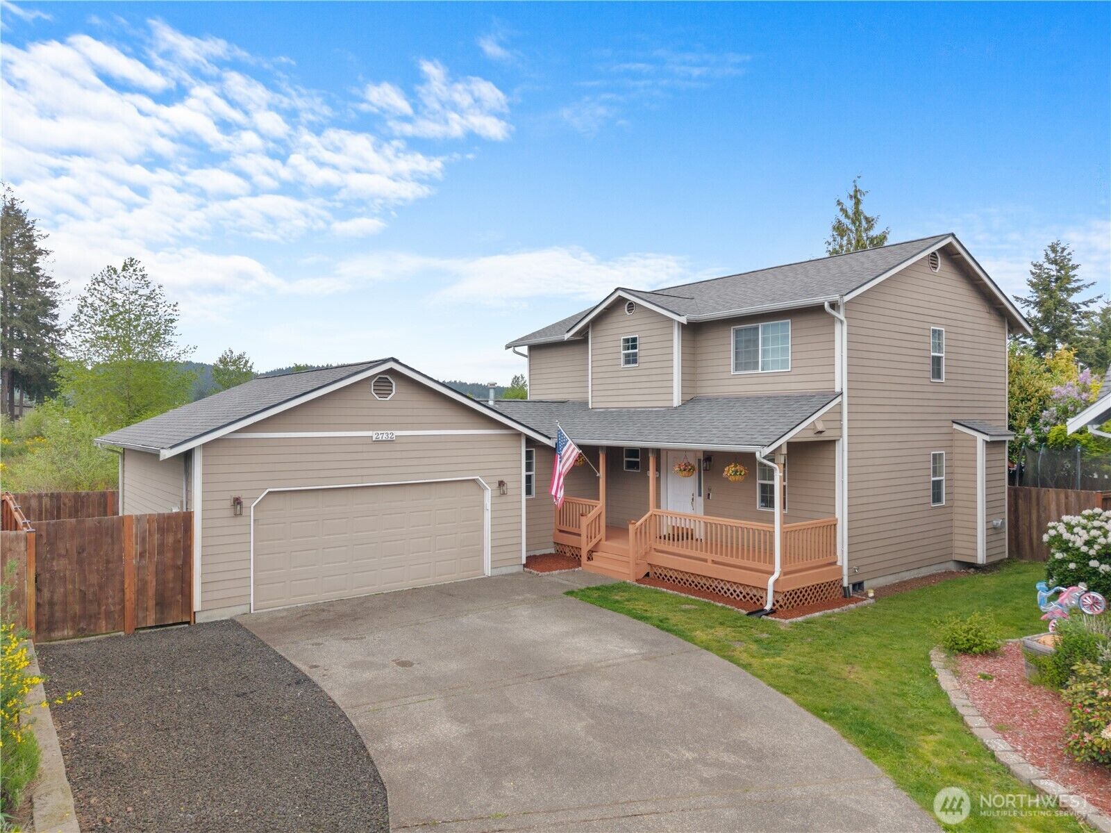 Property Photo: 2732 28th Avenue SW WA 98512