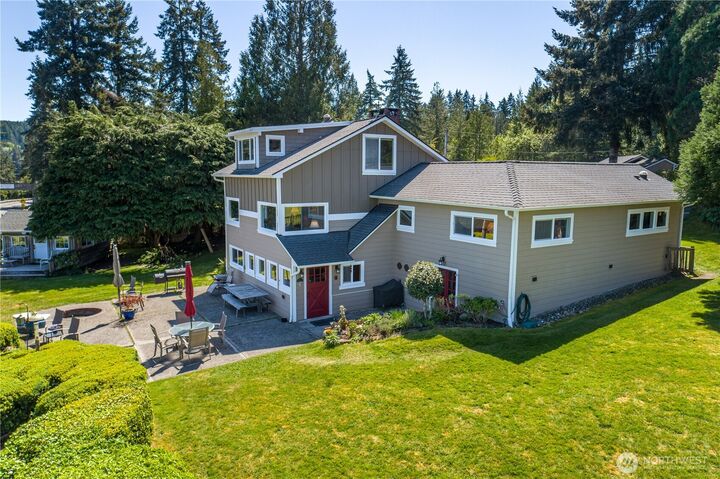 Property Photo: 6502 E State Route 106 WA 98592