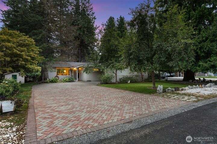 Property Photo:  257  Scholze Street  WA 98826 