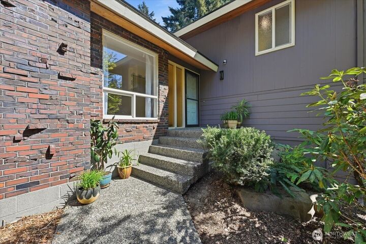 Property Photo:  3754 NE 194th Street  WA 98155 