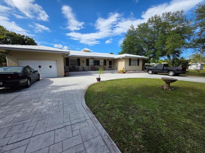 Property Photo:  4011 SW 2nd Street  FL 33317 