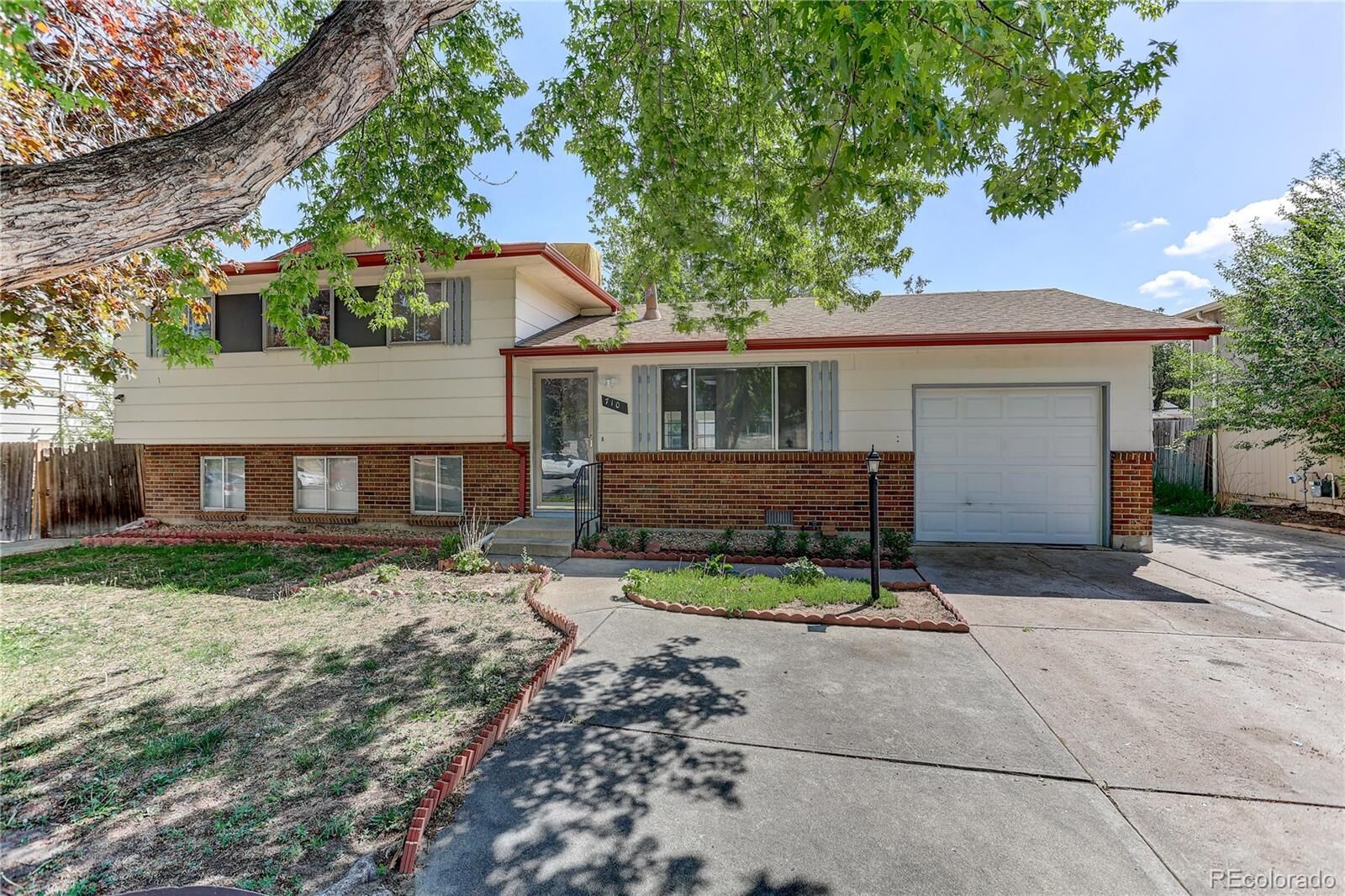 Property Photo:  710 S Macon Way  CO 80012 